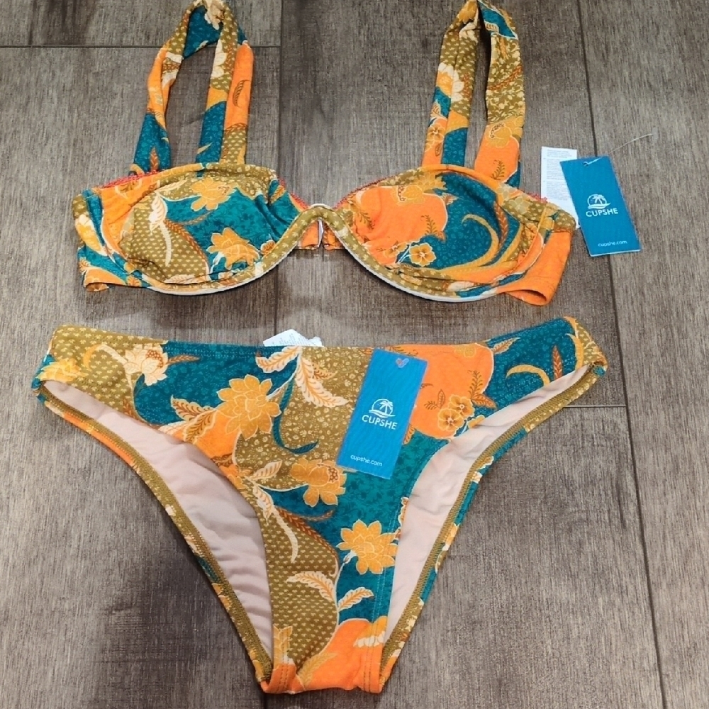 Cupshe Vibrant Orange and Blue Bikini Set - Picture 4 of 8